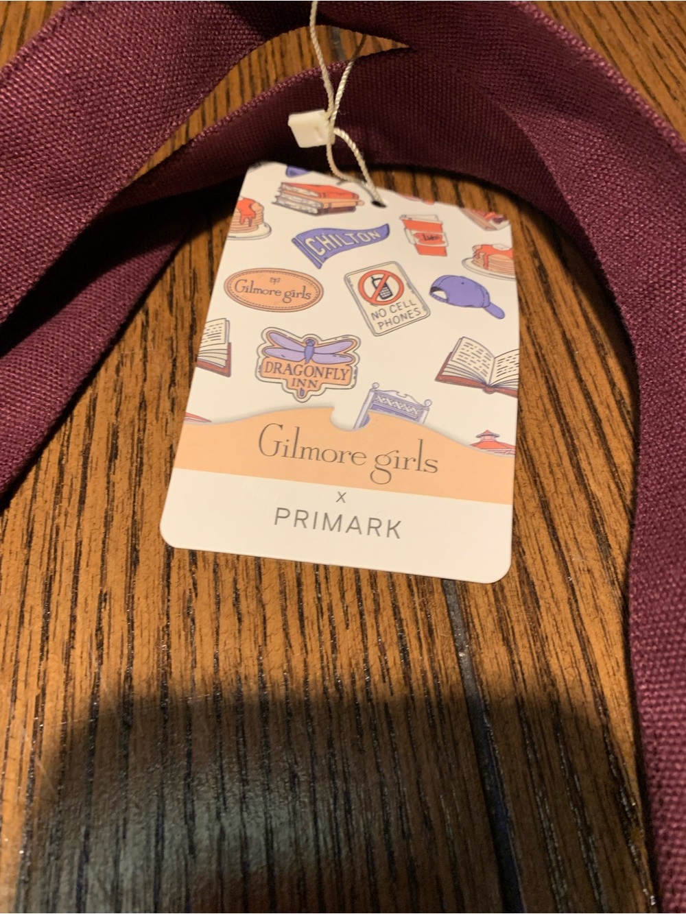 Gilmore Girls Stars Hollow Canvas Tote in Light Pink and Maroon - Picture 3 of 14
